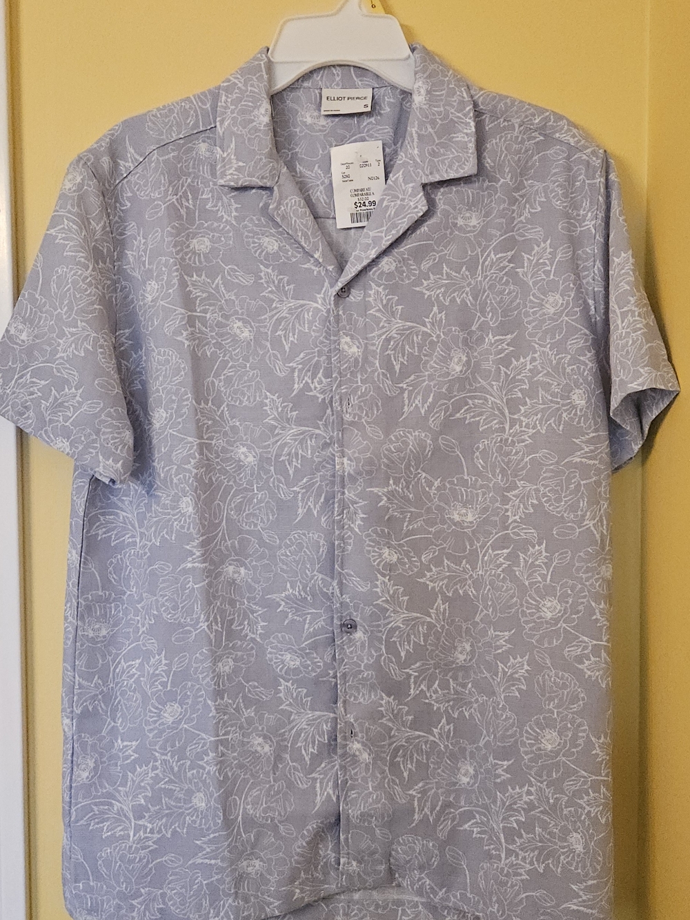 Light Blue Floral Short-Sleeve Button-Down Shirt
